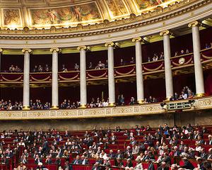 Sapin propose une loi pour limiter l'influence des lobbies auprès de l'exécutif