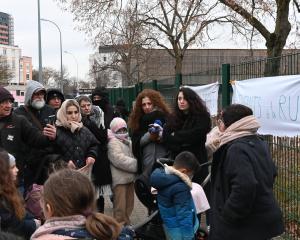 “Des logements vacants sont là, en face de l’école” : des parents d’élèves de Strasbourg se mobilisent contre le sans-abrisme